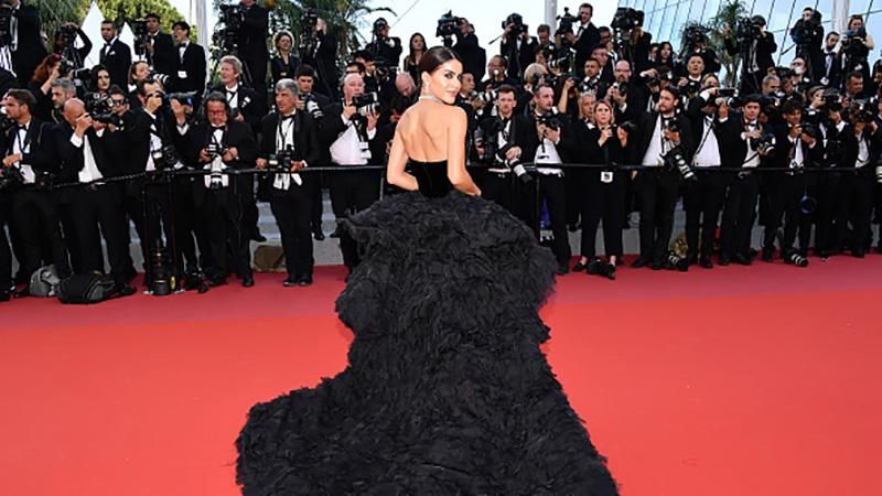 Сколько стоит самое дорогое платье на Каннском кинофестивале: невероятная сумма