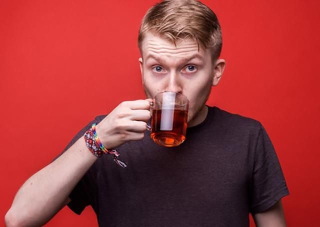 Російському коміку Поперечному заборонили в’їзд в Україну Російському коміку Поперечному заборонили в’їзд в Україну