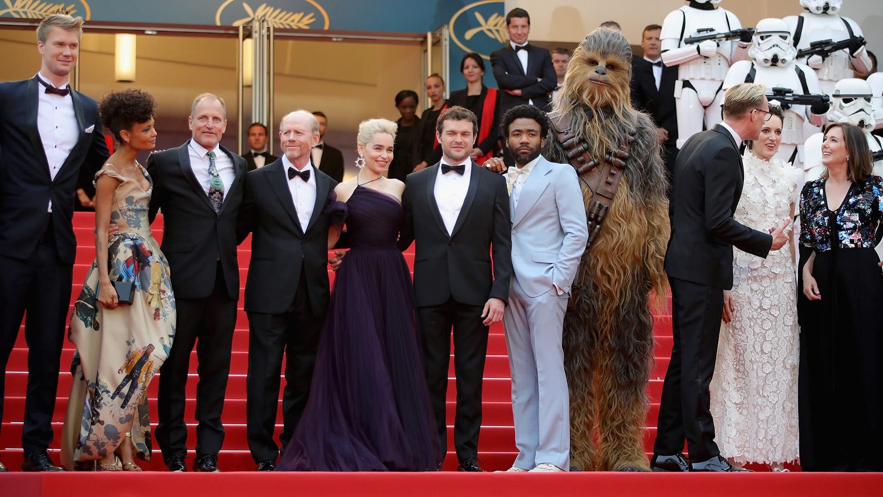 Звезды фильма "Хан Соло: Звездные Войны. Истории" на Каннском кинофестивале Звезды фильма "Хан Соло: Звездные Войны. Истории" на Каннском кинофестивале