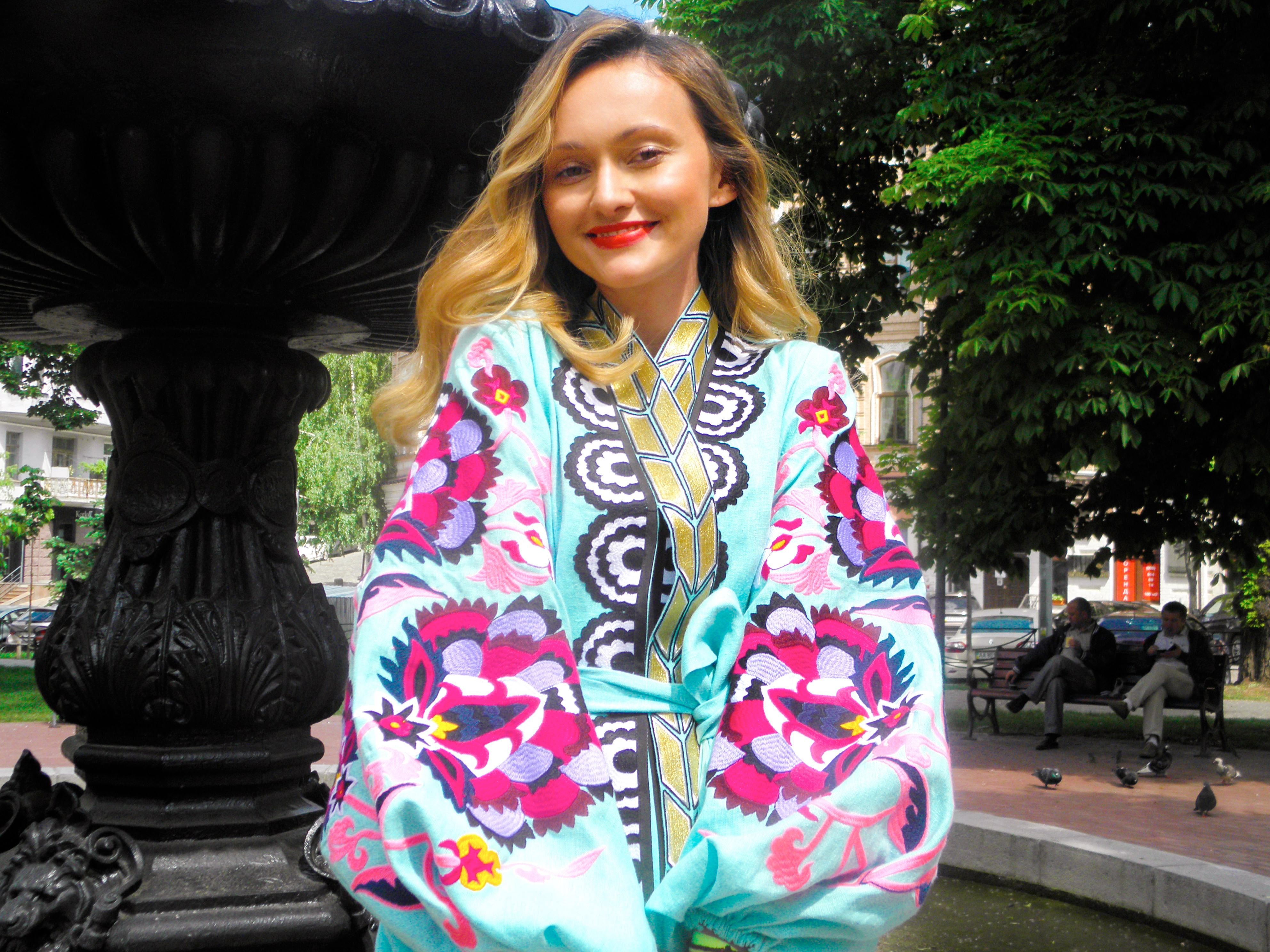 Як українська вишиванка підкорила світ: секрети від модного дизайнера Як українська вишиванка підкорила світ: секрети від модного дизайнера