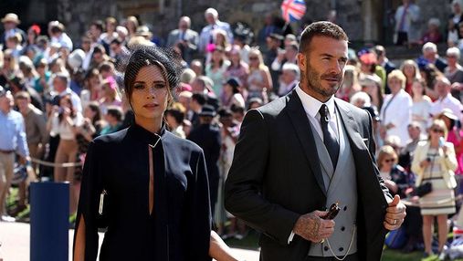 Дэвид и Виктория Бекхэм пожаловали на королевскую свадьбу: стильные фото