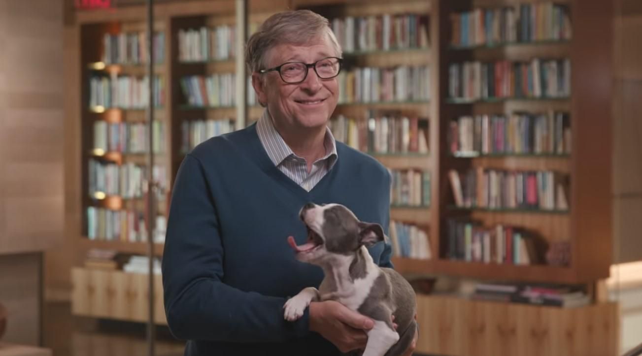 Білл Гейтс назвав 5 книг, які варто прочитати влітку