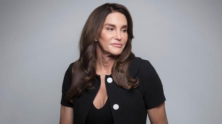 Кейтлін Дженнер зізналась, коли вперше задумалась про зміну статі Кейтлін Дженнер зізналась, коли вперше задумалась про зміну статі