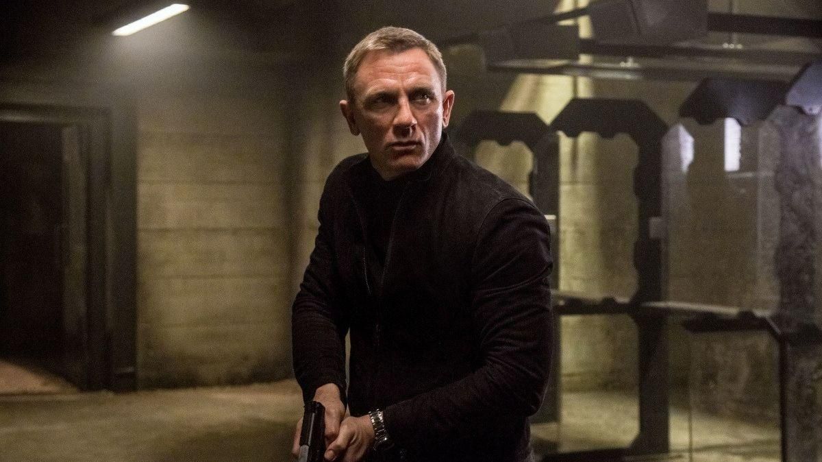 Дэниела Крейга официально утвердили на роль нового Джеймса Бонда Дэниела Крейга официально утвердили на роль нового Джеймса Бонда