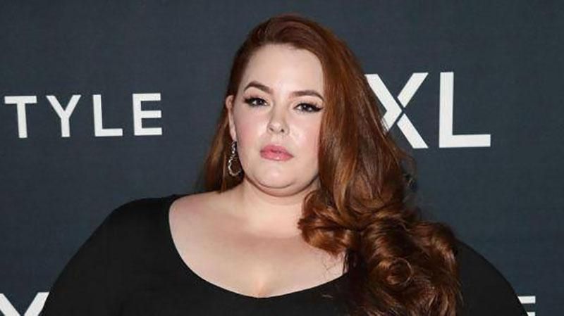 Пишнотіла Тесс Холлідей готує судовий позов через редагування її фігури Пишнотіла Тесс Холлідей готує судовий позов через редагування її фігури