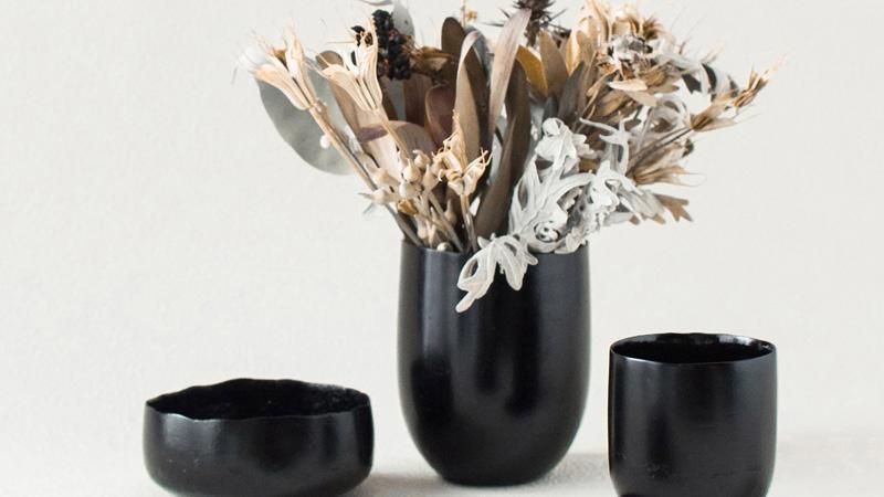 Японка создала стильную коллекцию посуды из пищевых отходов: невероятные фото Японка создала стильную коллекцию посуды из пищевых отходов: невероятные фото