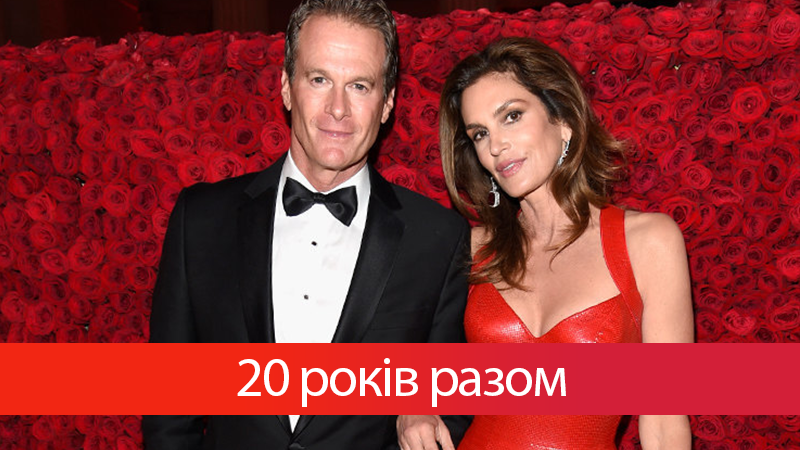 Синди Кроуфорд нежно поздравила своего мужа с 20-летием брака Синди Кроуфорд нежно поздравила своего мужа с 20-летием брака