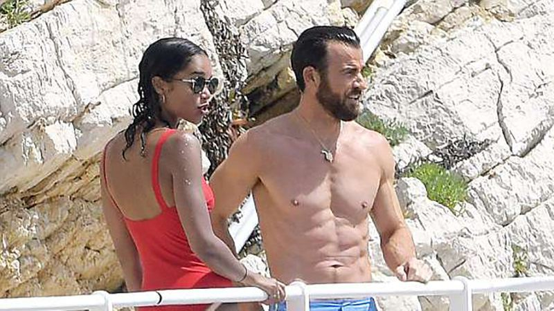 Экс-супруг Дженнифер Энистон провел горячий отдых с 28-летней актрисой: фото