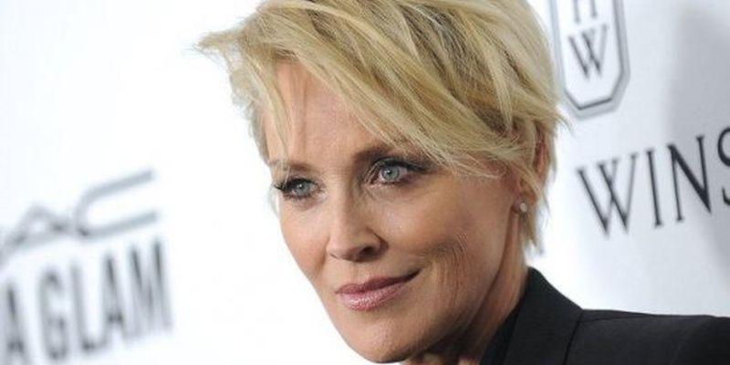 60-річна кінозірка скасувала весілля з молодим мільйонером 60-річна кінозірка скасувала весілля з молодим мільйонером