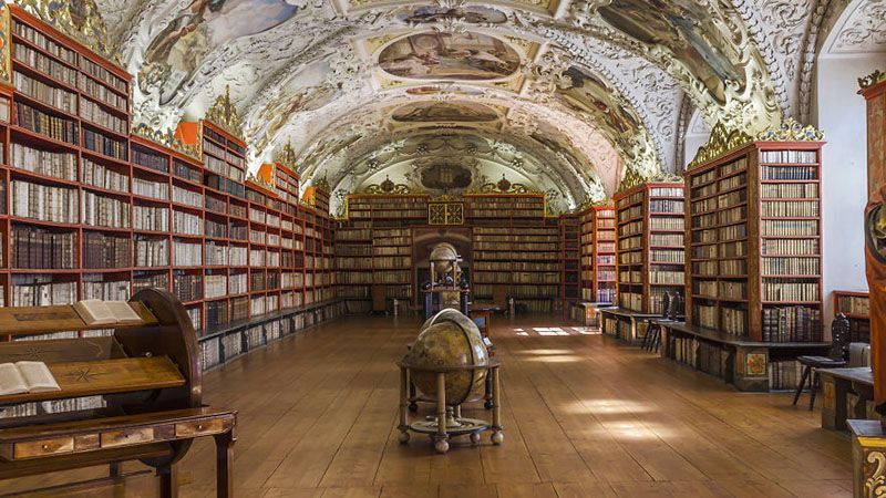 Американець показав, як виглядають розкішні бібліотеки світу: дивовижні фото