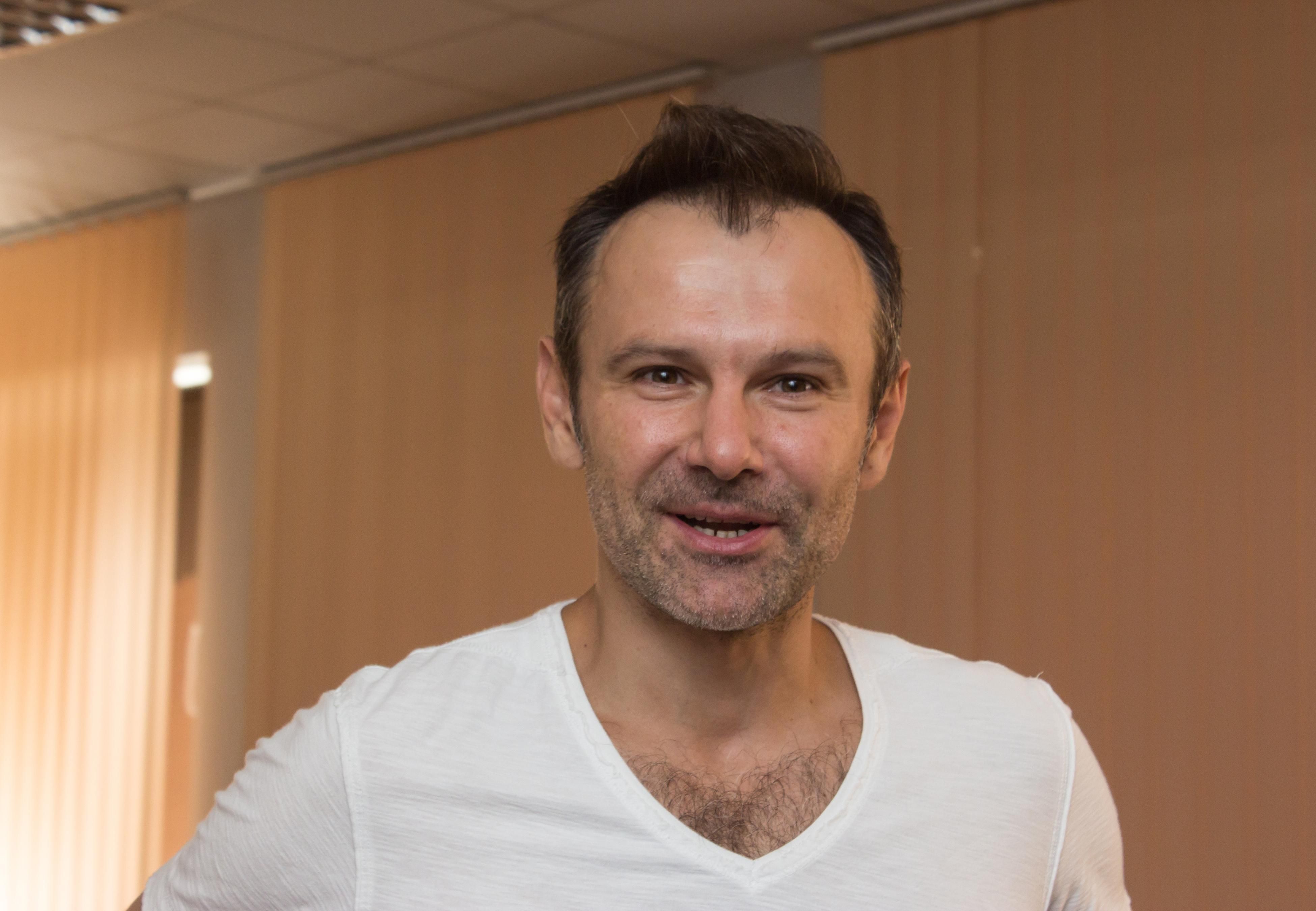 Вакарчук здивував мережу незвичною афішою концерту Вакарчук здивував мережу незвичною афішою концерту