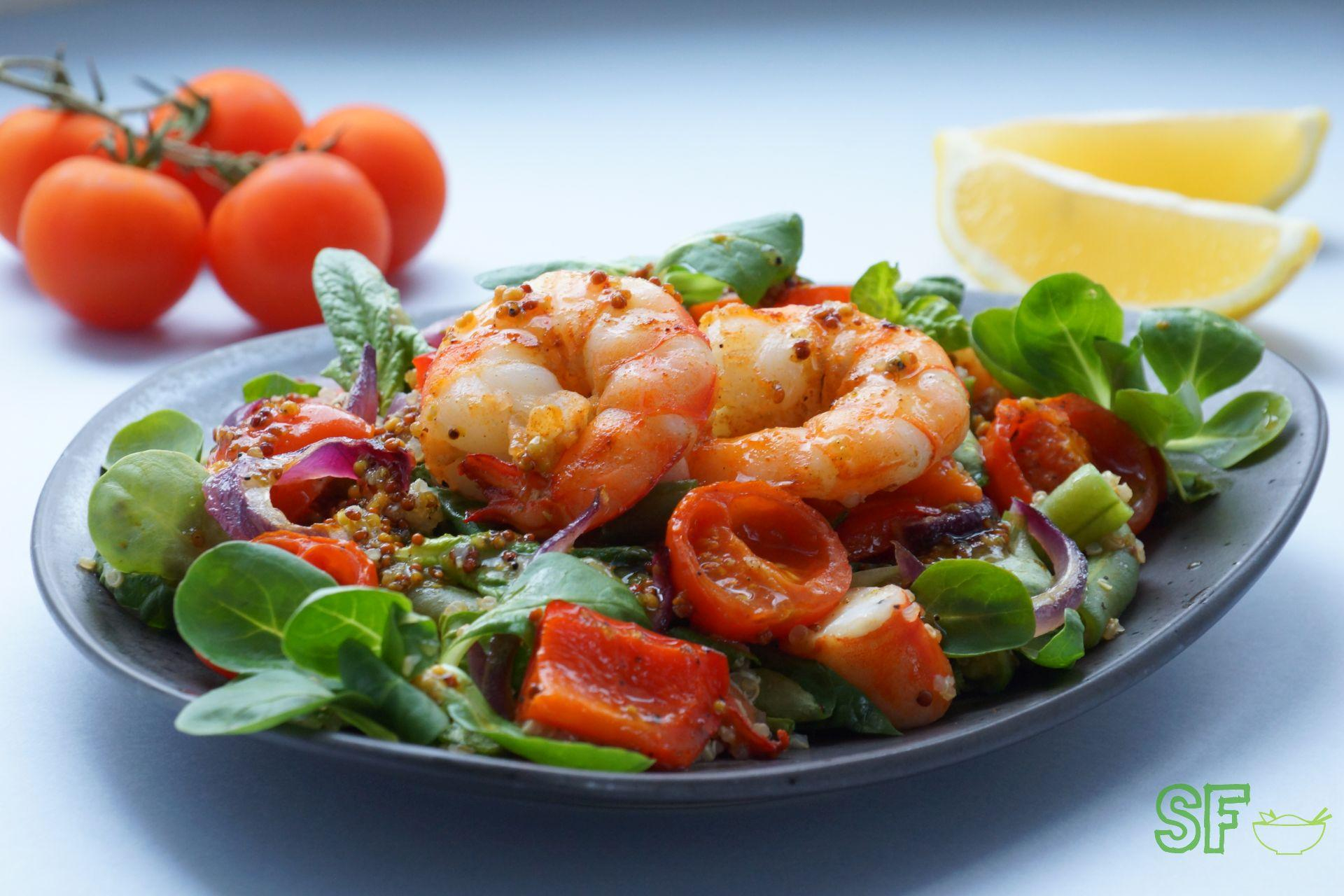 Теплый салат с креветками и кабачками от Джейми Оливера за 15 минут: легкий рецепт