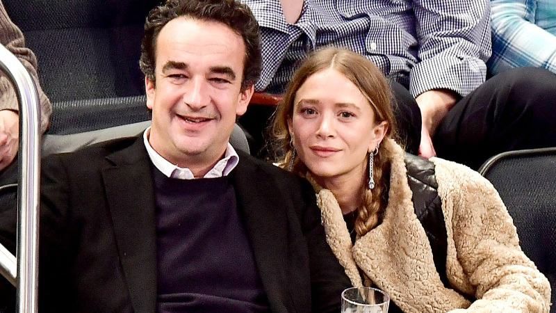 Мэри-Кейт Олсен была замечена с мужем в Нью-Йорке: редкие кадры Мэри-Кейт Олсен была замечена с мужем в Нью-Йорке: редкие кадры