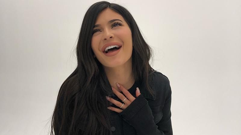 Сестра Ким Кардашян оказалась самым популярным дизайнером в мире Сестра Ким Кардашян оказалась самым популярным дизайнером в мире