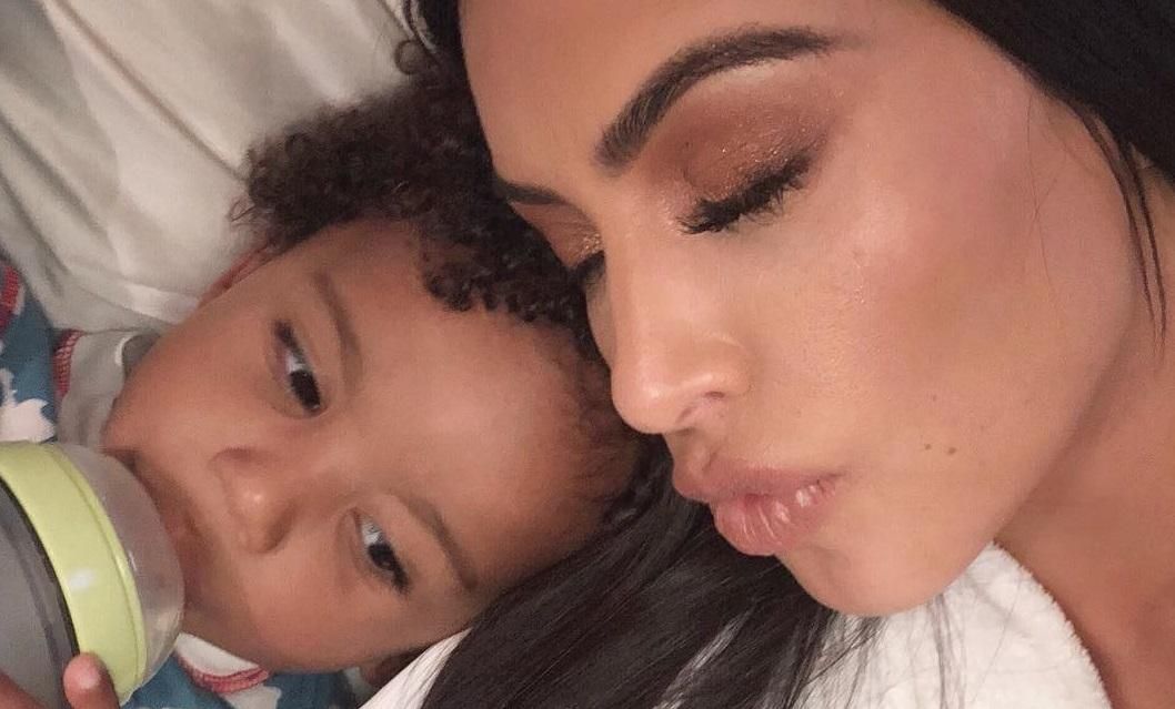 Ким Кардашян трогательно поздравила дочку с днем рождения: фото Ким Кардашян трогательно поздравила дочку с днем рождения: фото