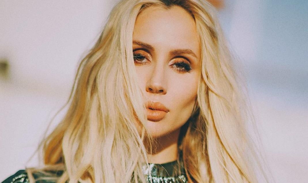 Світлана Лобода засвітила фігуру після пологів: фото Світлана Лобода засвітила фігуру після пологів: фото