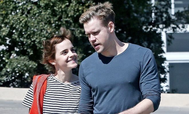 Зірка "Гаррі Поттера" Емма Уотсон повернулась до колишнього хлопця: фото Зірка "Гаррі Поттера" Емма Уотсон повернулась до колишнього хлопця: фото