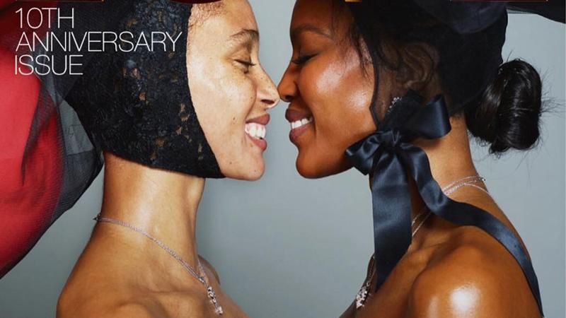 Полуобнаженные модели Адво Абоа и Наоми Кэмпбелл украсили юбилейную обложку глянца