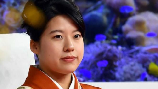 Японская принцесса отказалась от королевских титулов ради брака с простолюдином