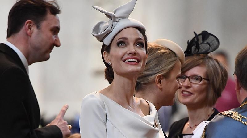 Анджелина Джоли очаровала безупречным образом в Лондоне: фото