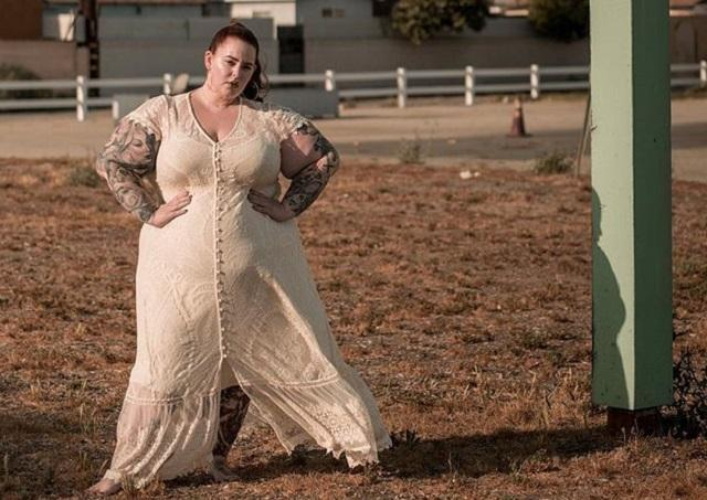 150-килограммовая plus-size модель Тесс Холлидей снялась полностью обнаженной: фото 18+