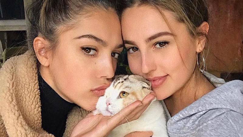 Дочери Сталлоне похвасталась фигурами в купальниках: фото Дочери Сталлоне похвасталась фигурами в купальниках: фото