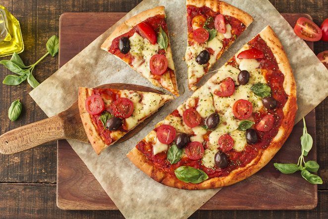 Рецепт піци і тіста для піци - ТОП-3 рецепта піци