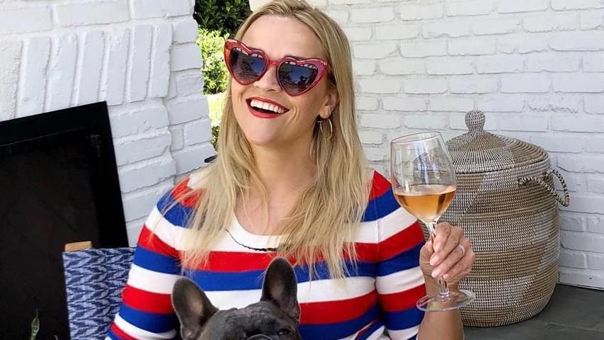 Різ Візерспун підловили на прогулянці з екс-чоловіком: фото Різ Візерспун підловили на прогулянці з екс-чоловіком: фото