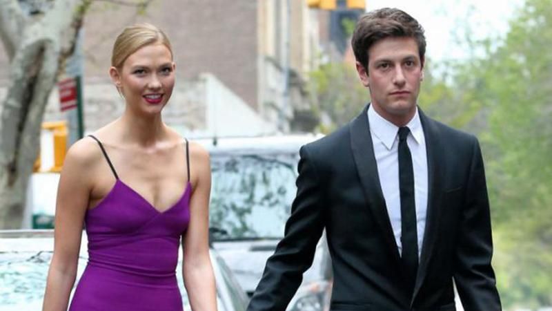 Модель Карлі Клосс виходить заміж за Джошуа Кушнера Модель Карлі Клосс виходить заміж за Джошуа Кушнера