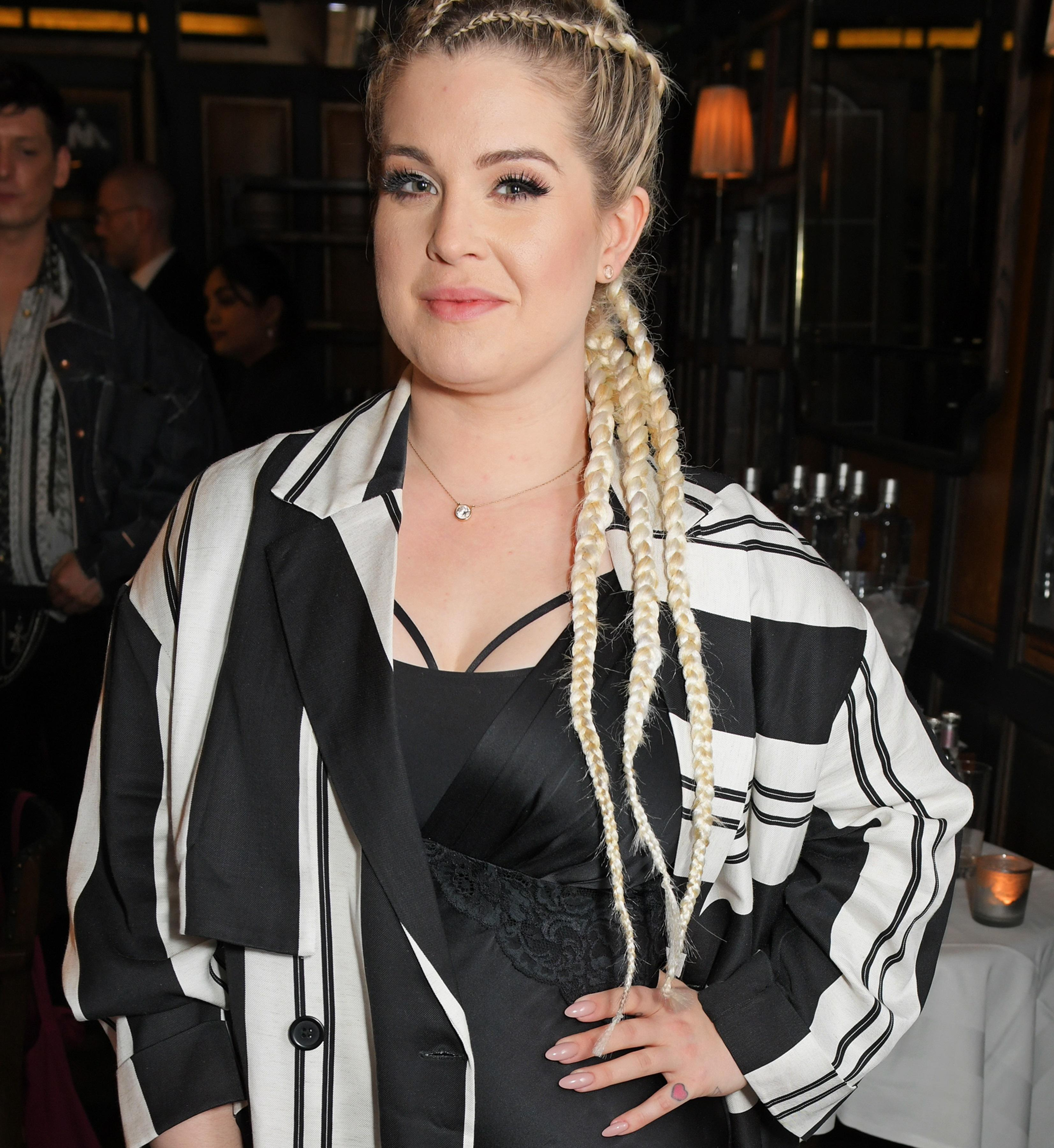 От наркотиков не излечишься: Келли Осборн прокомментировала госпитализацию Деми Ловато