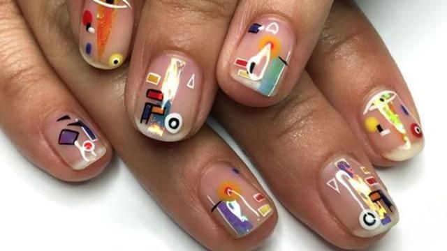 Прозорий манікюр: стильні ідеї на літо 2018 Прозорий манікюр: стильні ідеї на літо 2018