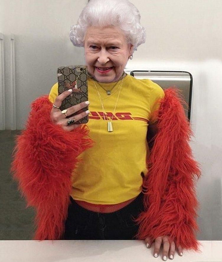 Як Єлизавета II перетворилась в типову модель Instagram: кумедна підбірка