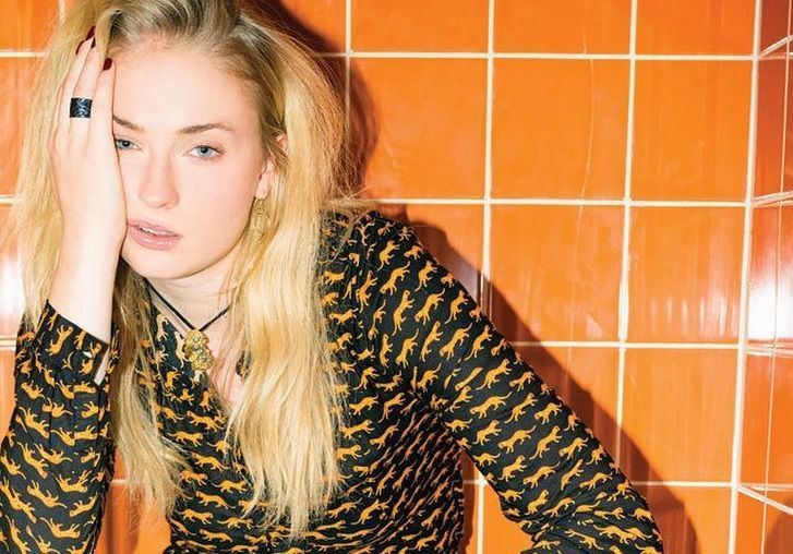 Бруклін Бекхем сфотографував зірку "Гри престолів" у безглуздій позі для обкладинки глянцю: фото Бруклін Бекхем сфотографував зірку "Гри престолів" у безглуздій позі для обкладинки глянцю: фото