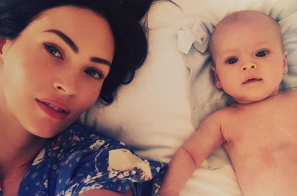 Меган Фокс показала уникальное фото своего младшего сына