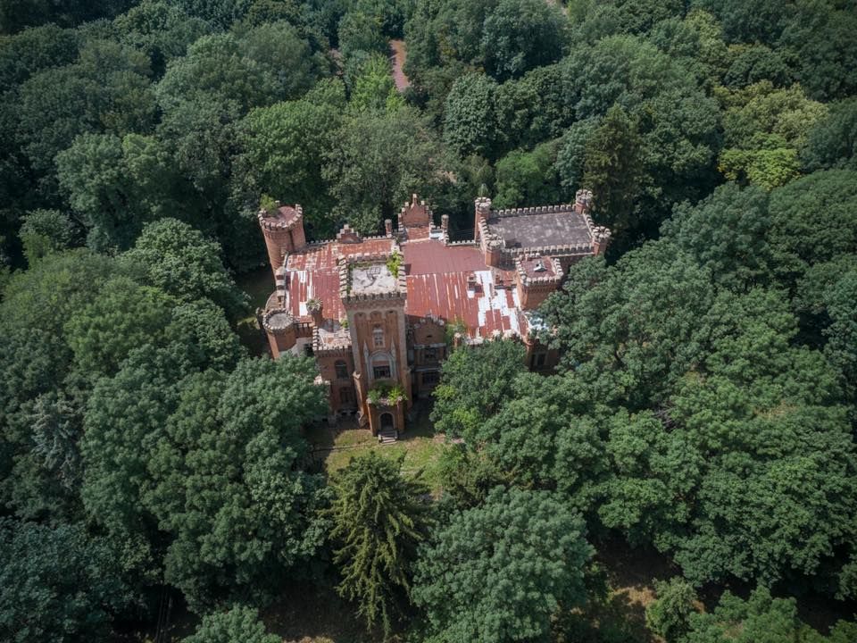 Показали унікальну закинуту пам’ятку архітектури України: фото Показали унікальну закинуту пам’ятку архітектури України: фото