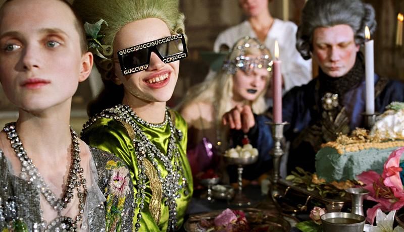 Аутсайдери серед мертвих метеликів: Gucci вкотре презентував яскравий кампейн: фотоогляд Аутсайдери серед мертвих метеликів: Gucci вкотре презентував яскравий кампейн: фотоогляд