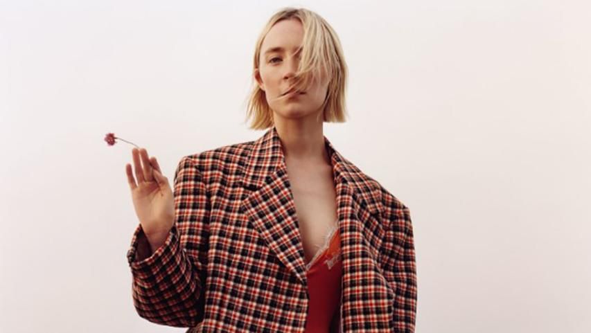 Номінантка премії "Оскар" Сірша Ронан прикрасила обкладинку Vogue: дивовижні фото Номінантка премії "Оскар" Сірша Ронан прикрасила обкладинку Vogue: дивовижні фото