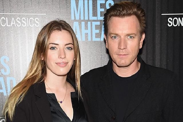 Дочь Эвана МакГрегора назвала любовницу отца "куском мусора" Дочь Эвана МакГрегора назвала любовницу отца "куском мусора"