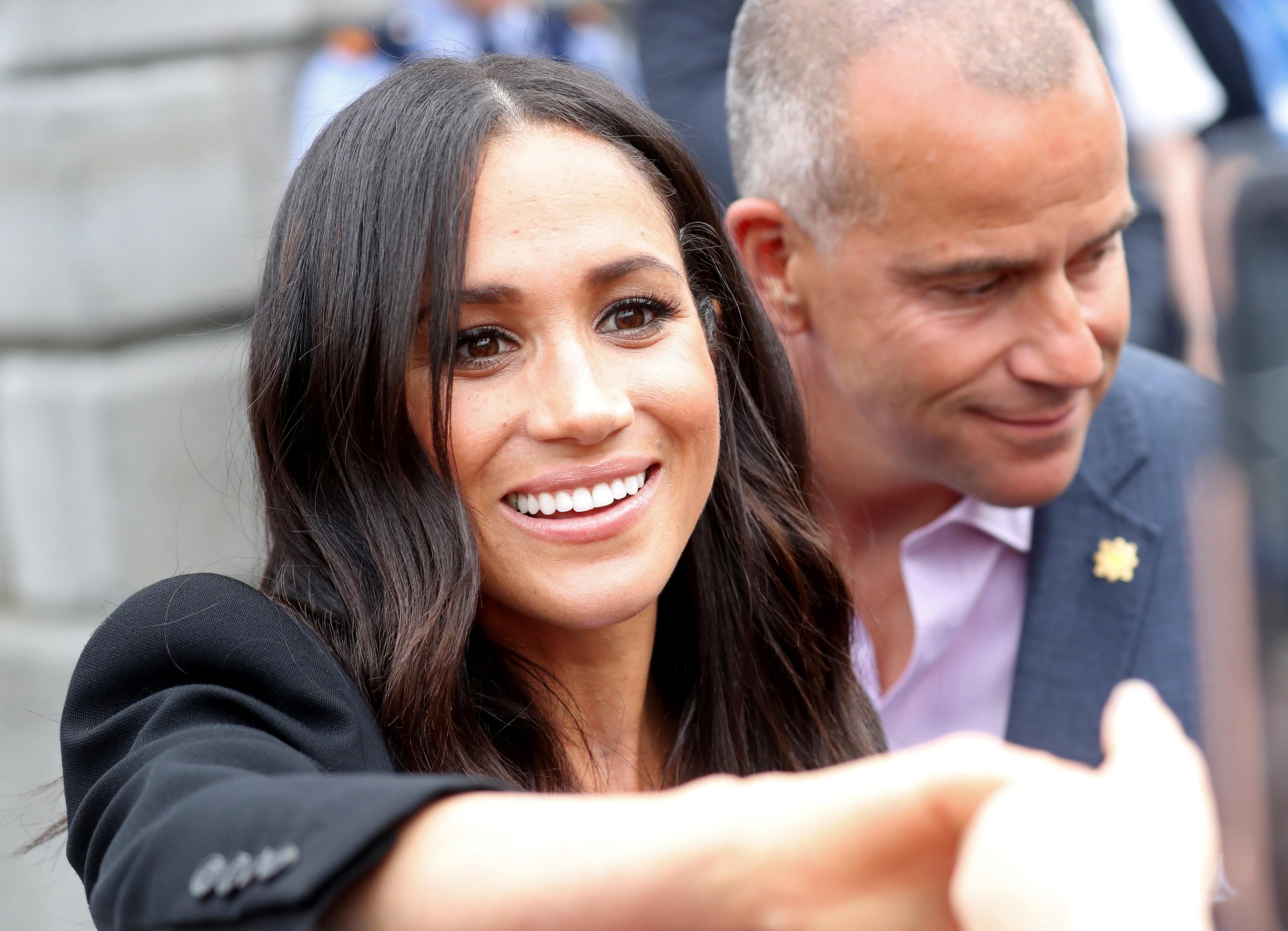 Меган Маркл робить макіяж без допомоги професійних візажистів Меган Маркл робить макіяж без допомоги професійних візажистів