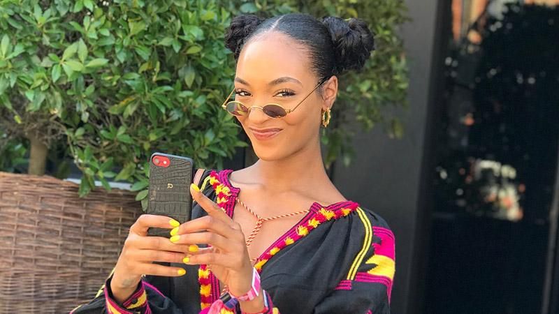 "Ангел" Victoria's Secret Джордан Данн надела украинскую вышиванку: фотофакт "Ангел" Victoria's Secret Джордан Данн надела украинскую вышиванку: фотофакт