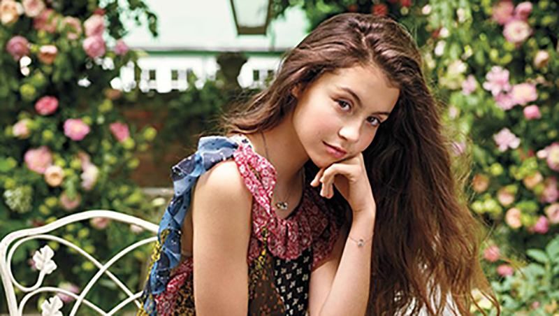 Я не просто одна из Дугласов, – дочь Кэтрин Зеты-Джонс дала откровенное интервью журналистам Я не просто одна из Дугласов, – дочь Кэтрин Зеты-Джонс дала откровенное интервью журналистам