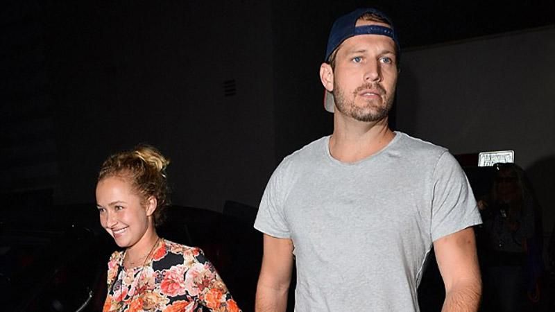 Папараці підловили Хайден Панеттьєрі на побаченні: фотофакт Папараці підловили Хайден Панеттьєрі на побаченні: фотофакт