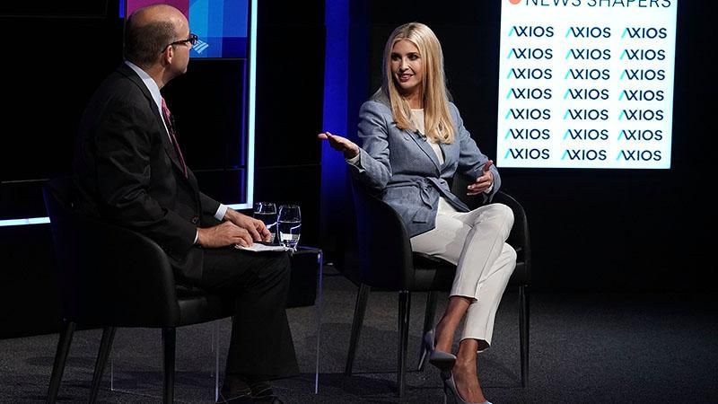 Чарівна Іванка Трамп показала стильний літній образ: фото Чарівна Іванка Трамп показала стильний літній образ: фото