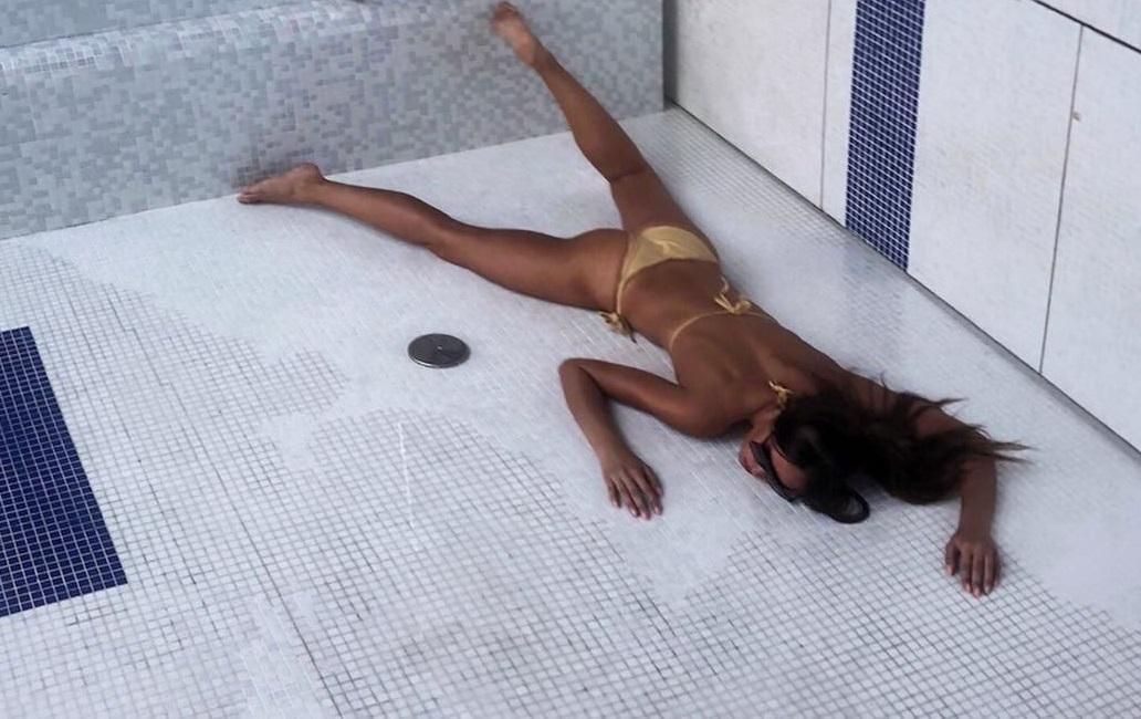 Зірка впала: мережу розбурхав флешмоб з креативними "падіннями" на землю Зірка впала: мережу розбурхав флешмоб з креативними "падіннями" на землю