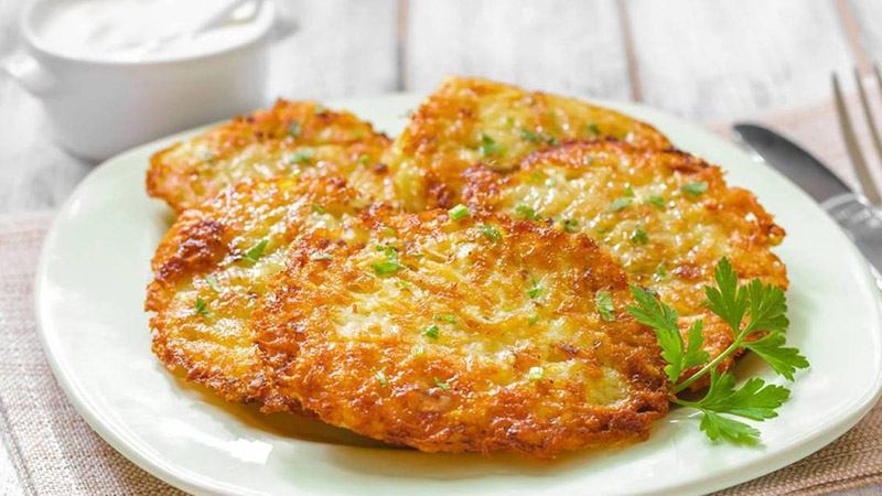 Рецепт приготовления драников - классический, с мясом, грибами