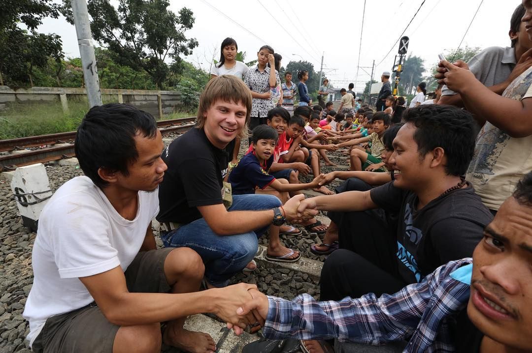 Жінки і секрет щастя: Дмитро Комаров розповів про вподобання і прикрасив обкладинку журналу Жінки і секрет щастя: Дмитро Комаров розповів про вподобання і прикрасив обкладинку журналу