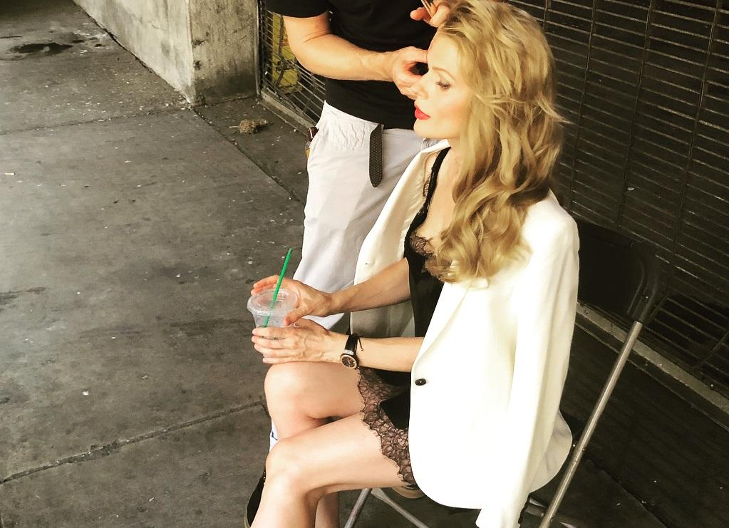 "Как она посмела быть Элен Дедженерес": Фреймут рассказала о подробностях нового шоу "Оля"