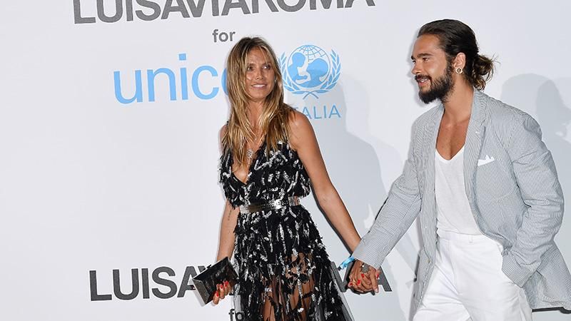 Модель Хайди Клум засветила большое декольте на благотворительном мероприятии: фото Модель Хайди Клум засветила большое декольте на благотворительном мероприятии: фото