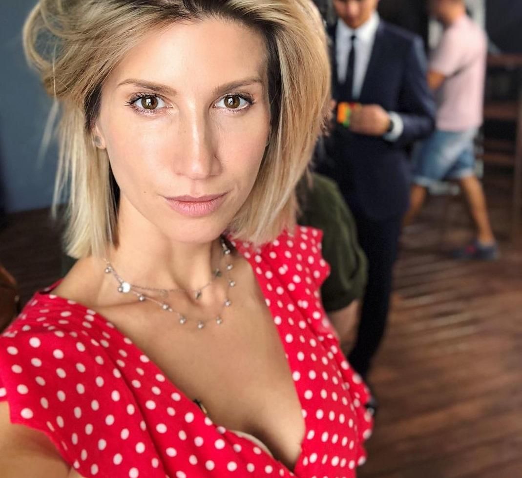 Аніта Луценко вразила своїм першим фото у паспорті Аніта Луценко вразила своїм першим фото у паспорті