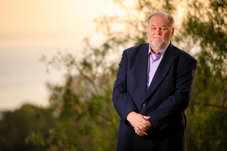 Скандальный отец Меган Маркл запускает собственную коллекцию одежды